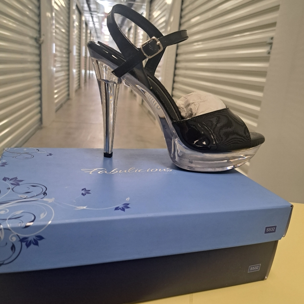 Fabulicious platform stilletos